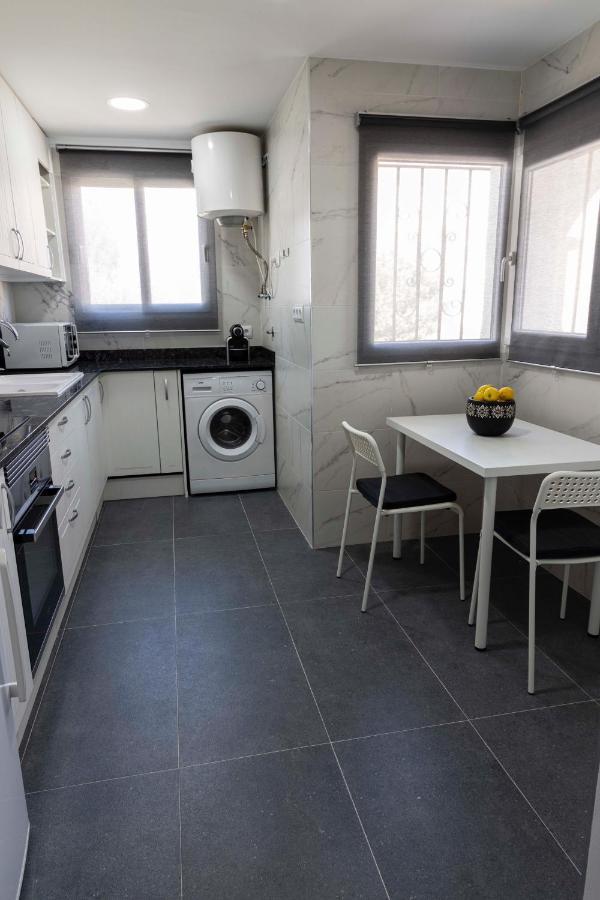 Apartamentos Maruja Roig 1 Peníscola Exterior foto